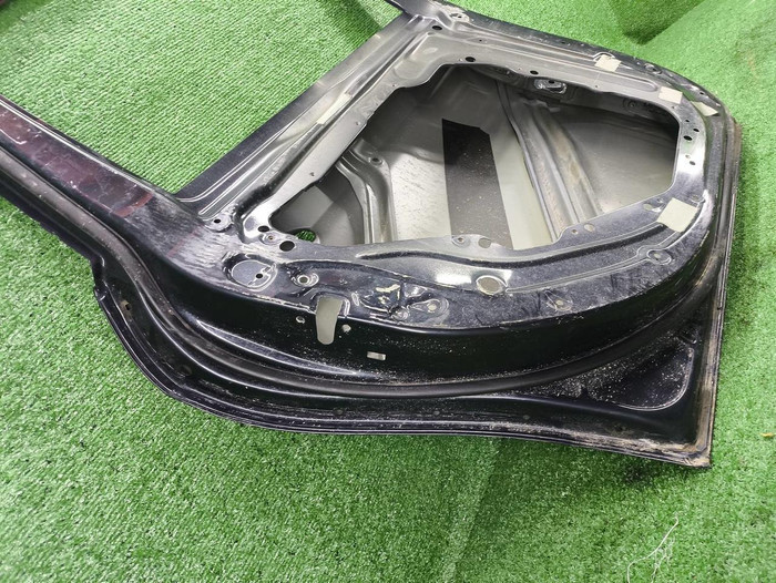 Дверь задняя левая Mercedes E W213 (16-23) Long