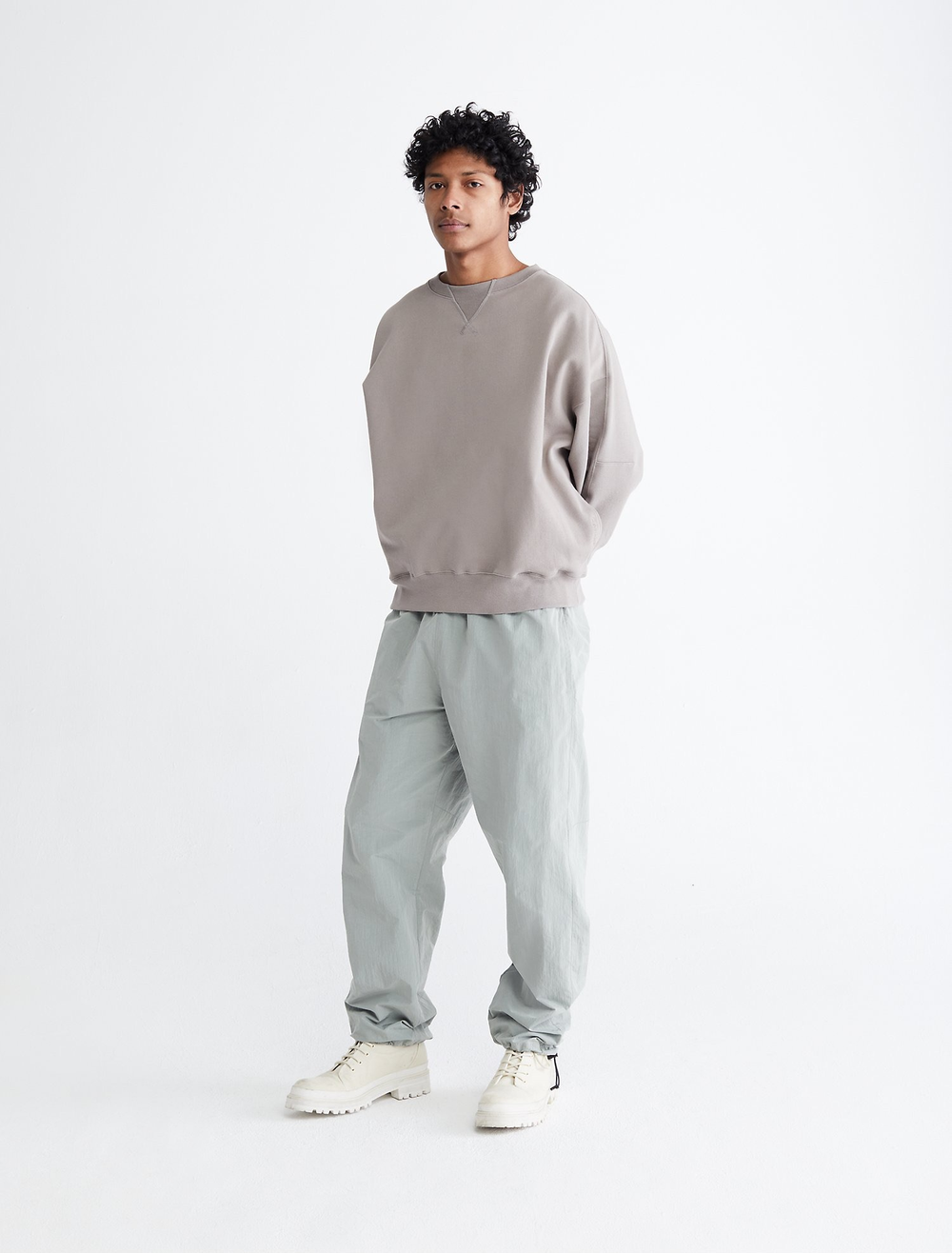 Свитшот Calvin Klein Standards Fleece Cement