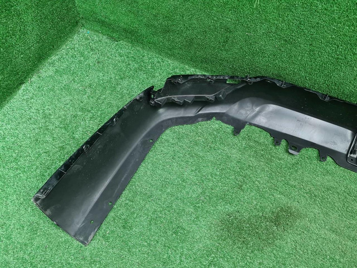 Юбка заднего бампера Toyota Land Cruiser 300 21-нв