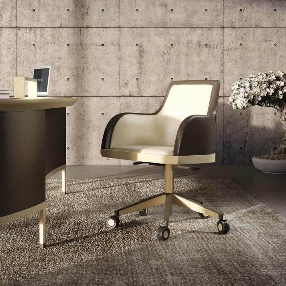 Стул ChiWingLo DEKA Armchair On Rollers