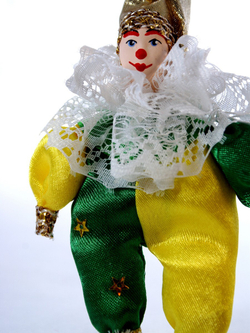 Кукла фарфоровая на елку Гномик