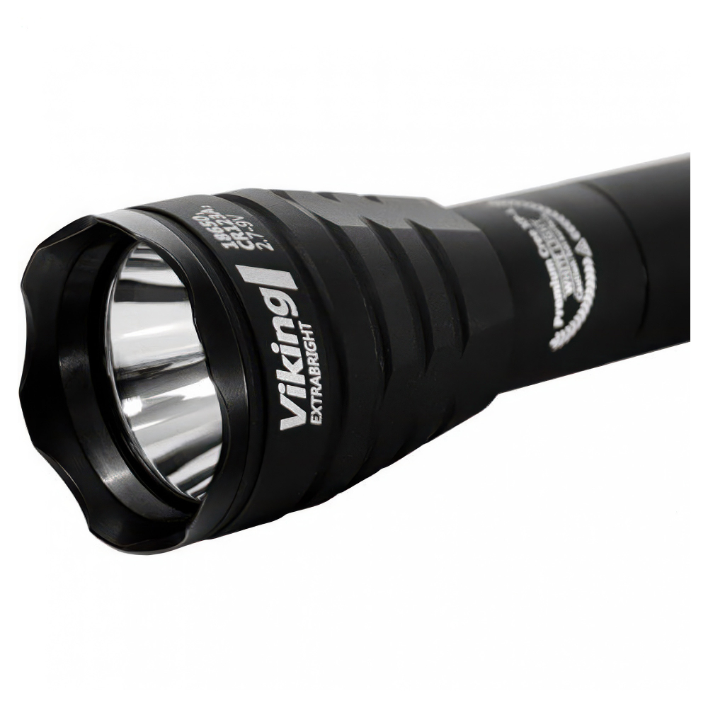 Тактический фонарь Armytek Viking V3 XP-L (тёплый свет) — максимальная яркость 977 люмен и дальность света до 353 метров.