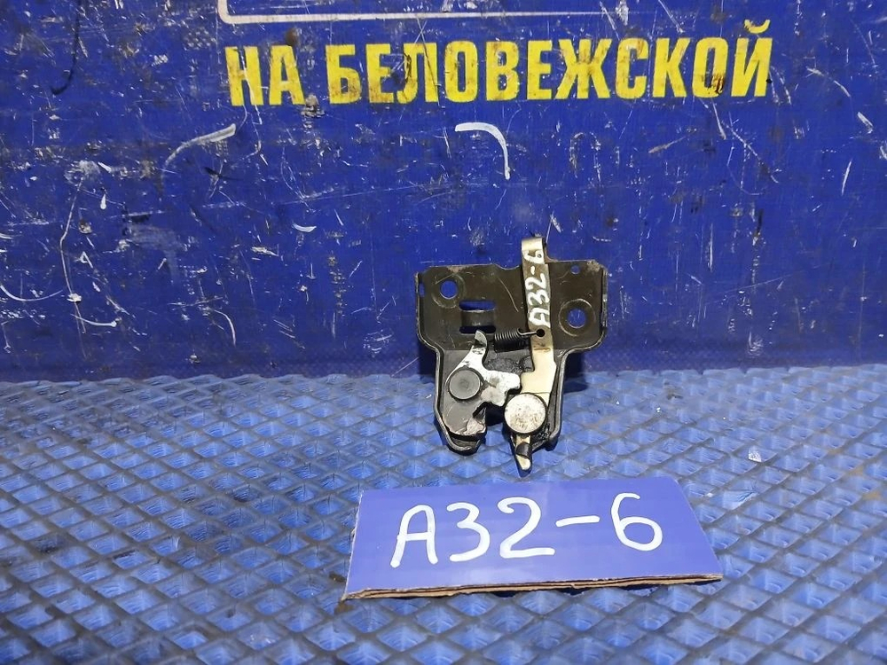 Замок багажника NISSAN CEFIRO 1994