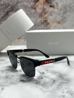 Очки Prada