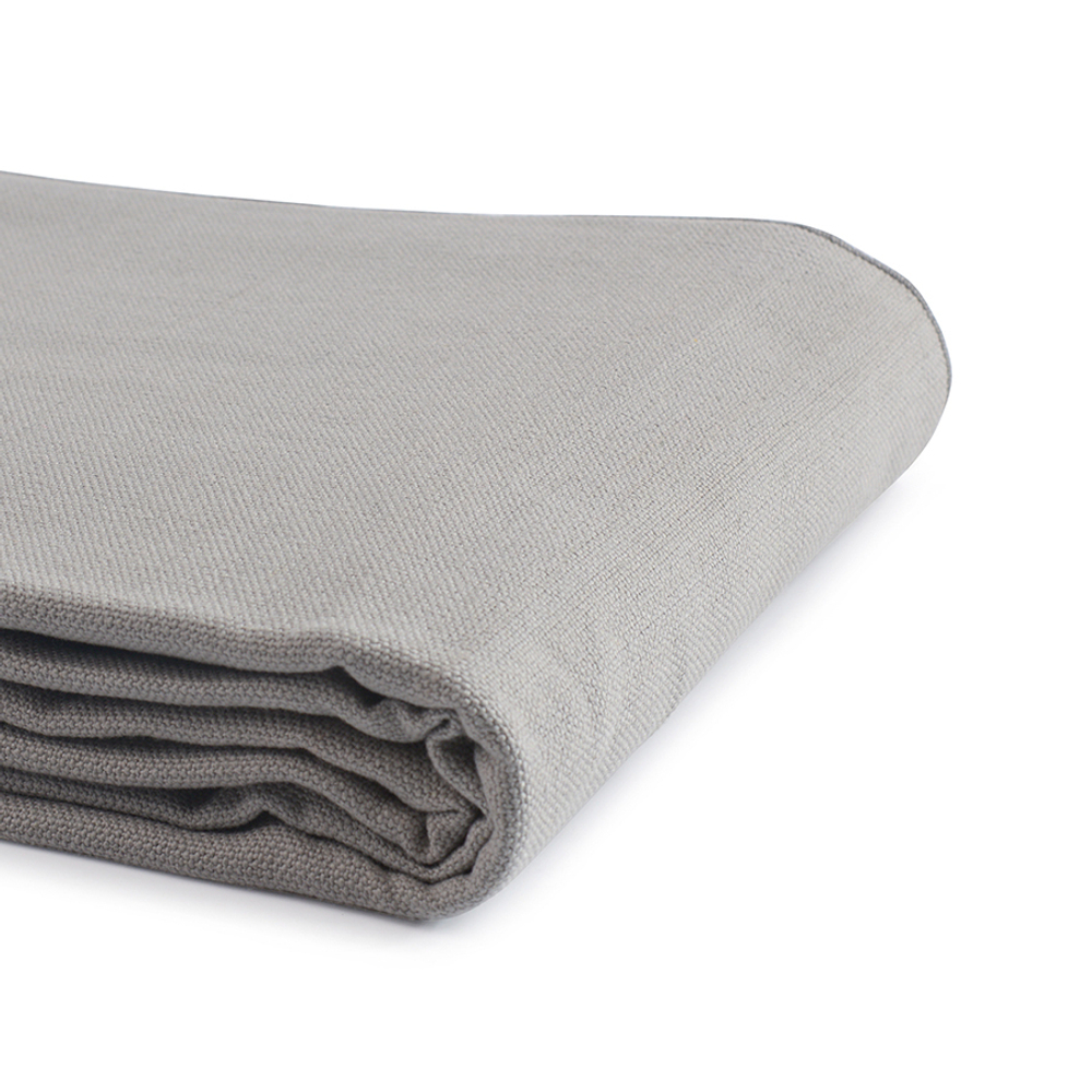 Покрывало из фактурного хлопка серого цвета с контрастным кантом из коллекции essential, 180х250 см