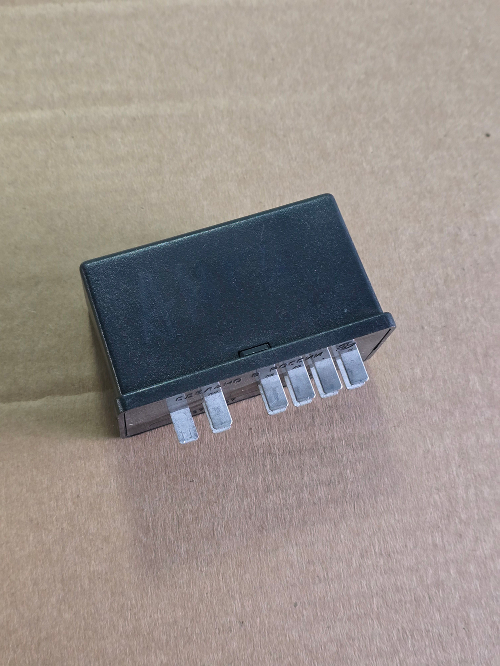 Реле стеклоочистителя ЕВРО-3 (24В, 25А/35А) (YL309-С,YL315-C, 753.3777-02)