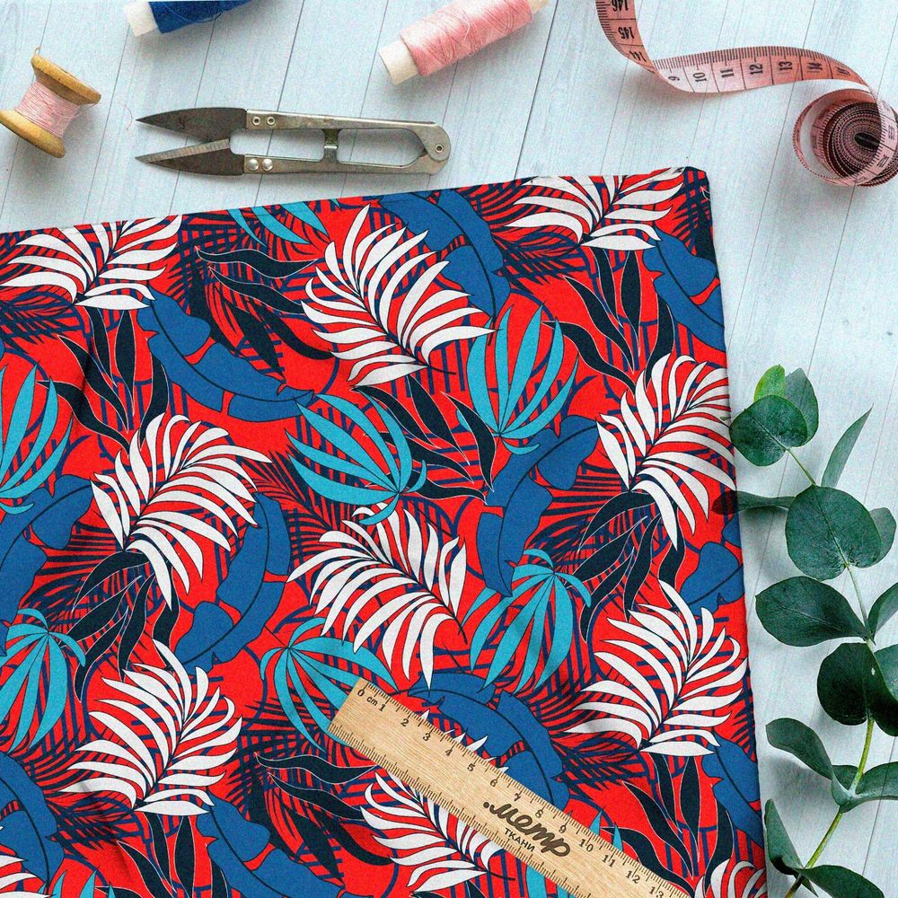 Ткань ниагара тропические листья на красном фоне