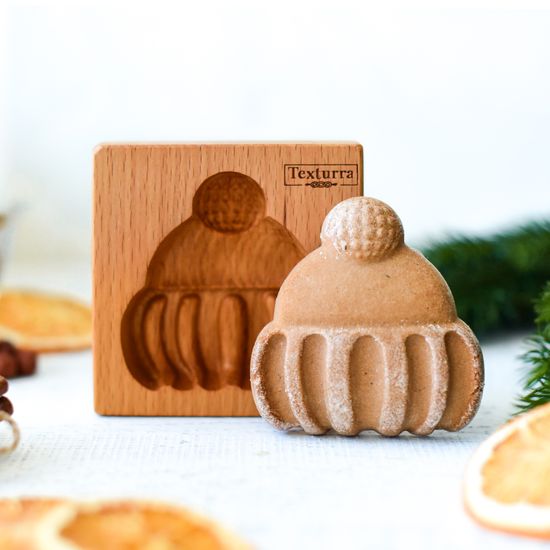 Пряничная форма Шапка с помпоном