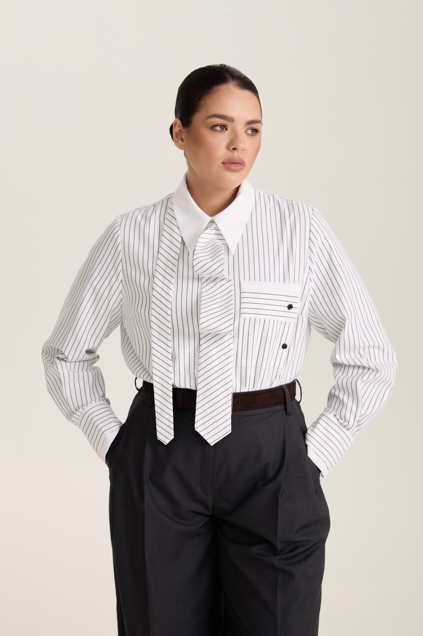 Рубашка с галстуком, белая в черную полоску