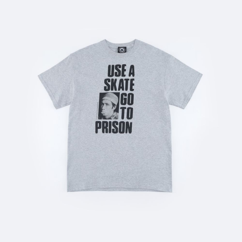 Футболка Thrasher Use a Skate Go To Prison (gray)
