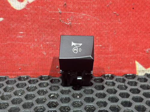 Кнопка сигнала заднего хода