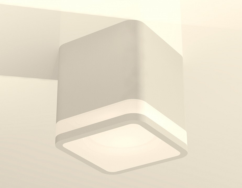 Накладной светильник Ambrella Light XS XS7805030