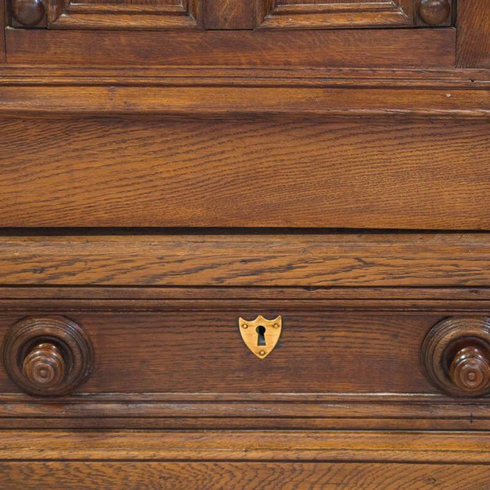 Монументальный кабинет из дуба