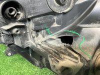 Фара правая Toyota RAV 4 CA40 (2015-2019) галоген