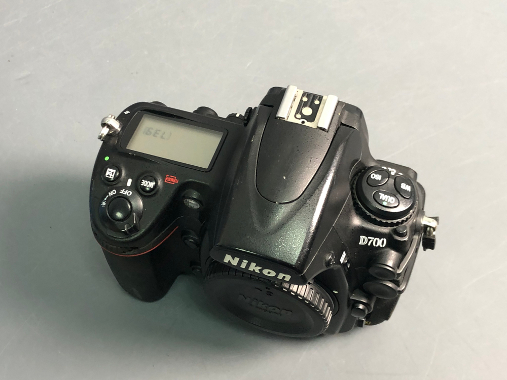 Nikon D700 320.000 кадров