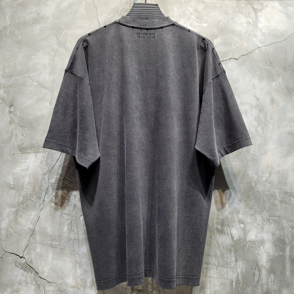 Футболка Vetements
