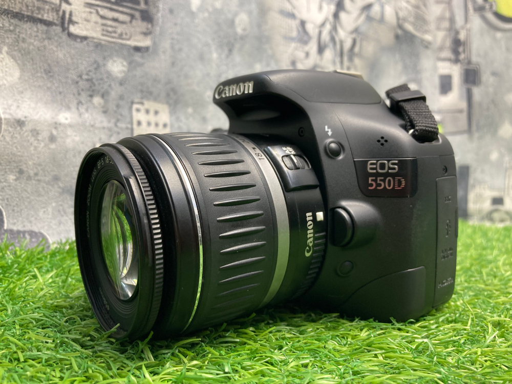 Canon 550D Kit 18-55mm II 5.100 кадров