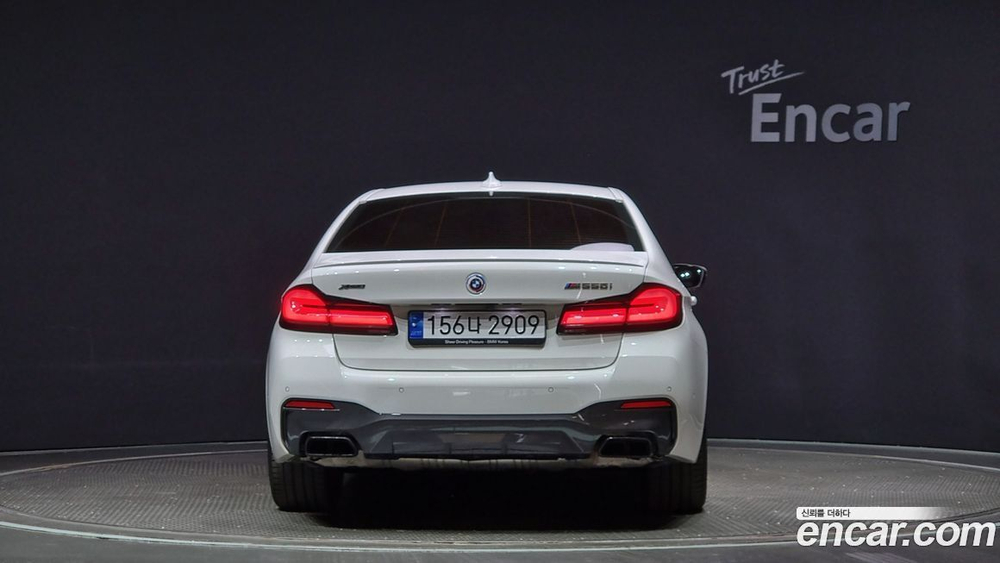 BMW 5 Series (G30) M550i xDrive (09.2022)
