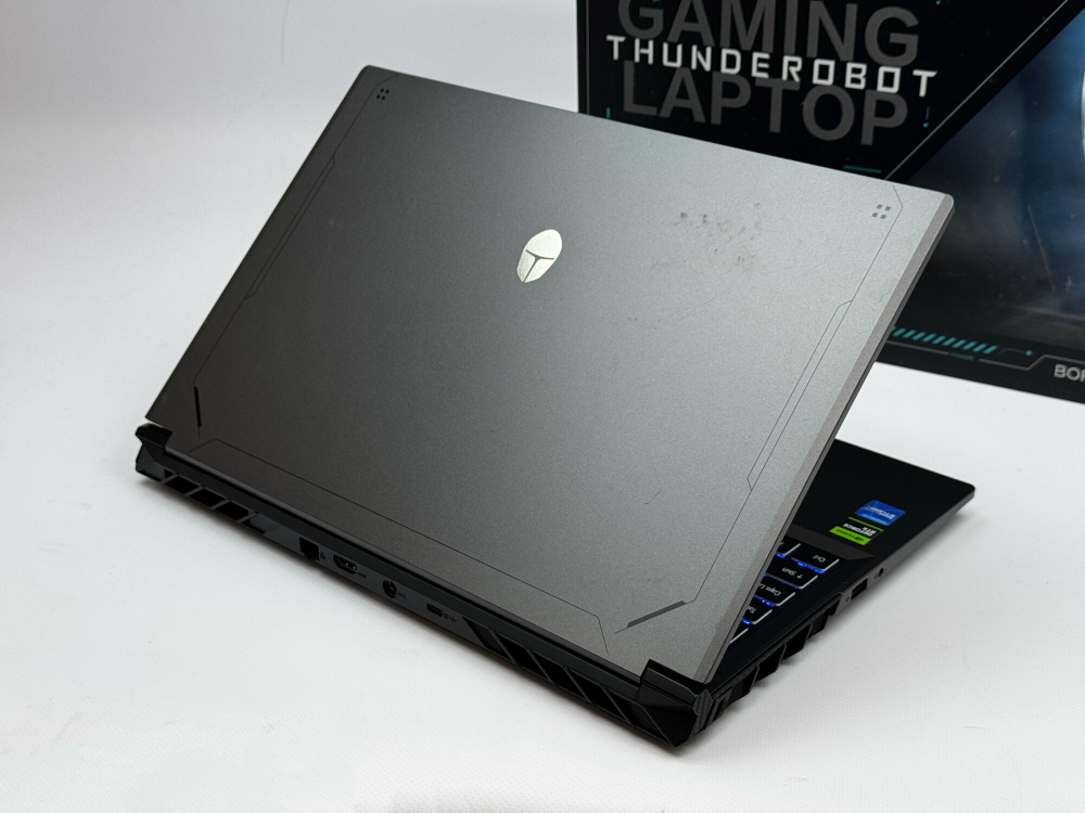 Игровой ноутбук Thunderobot I7-13700HX / RTX 4070 / 16GB / 1TB / 2.5K / 165HZ / Win 11 / Русско-Английская клавиатура
