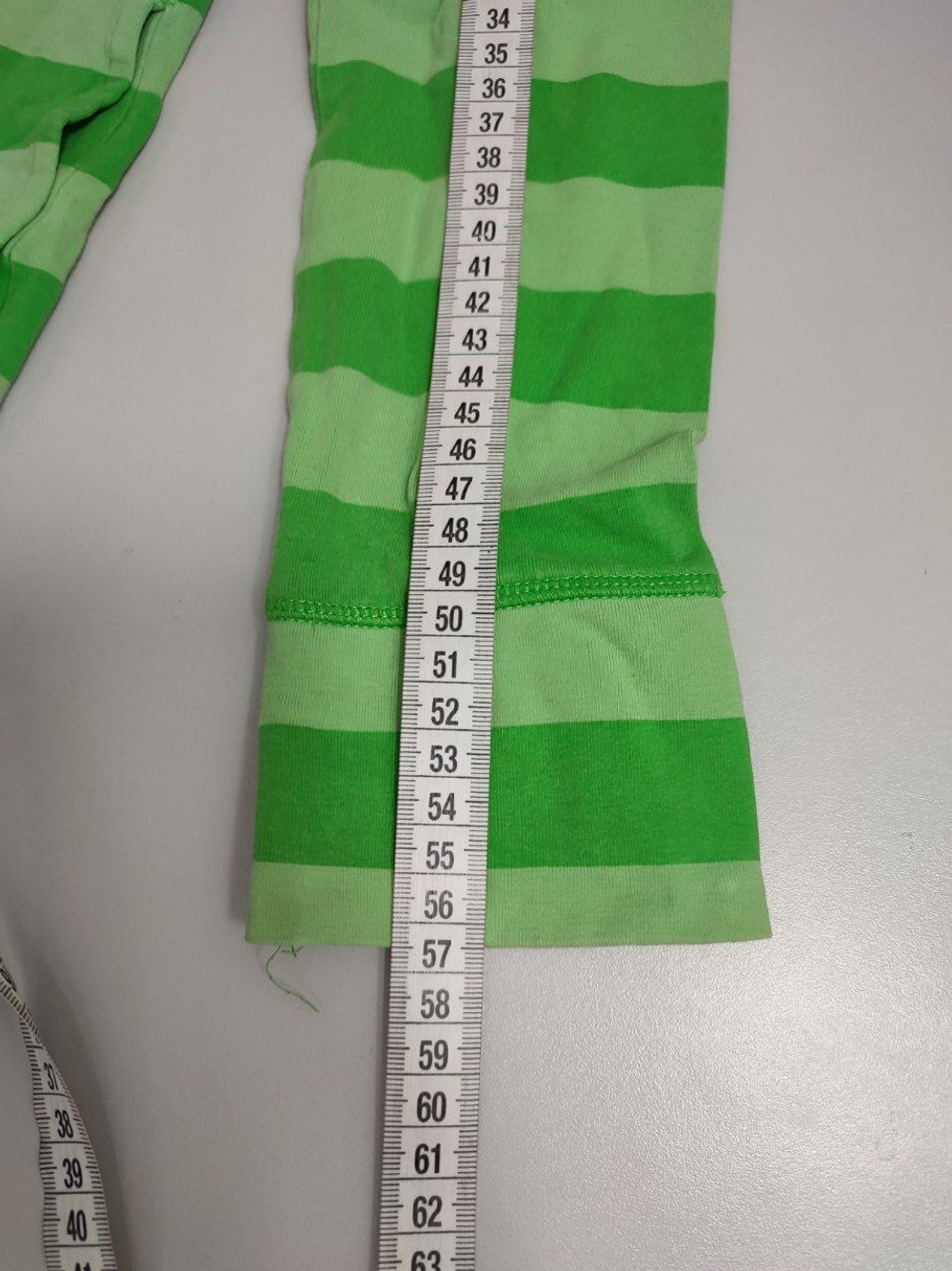 Джемпер красивый в полоску на 10-11 лет