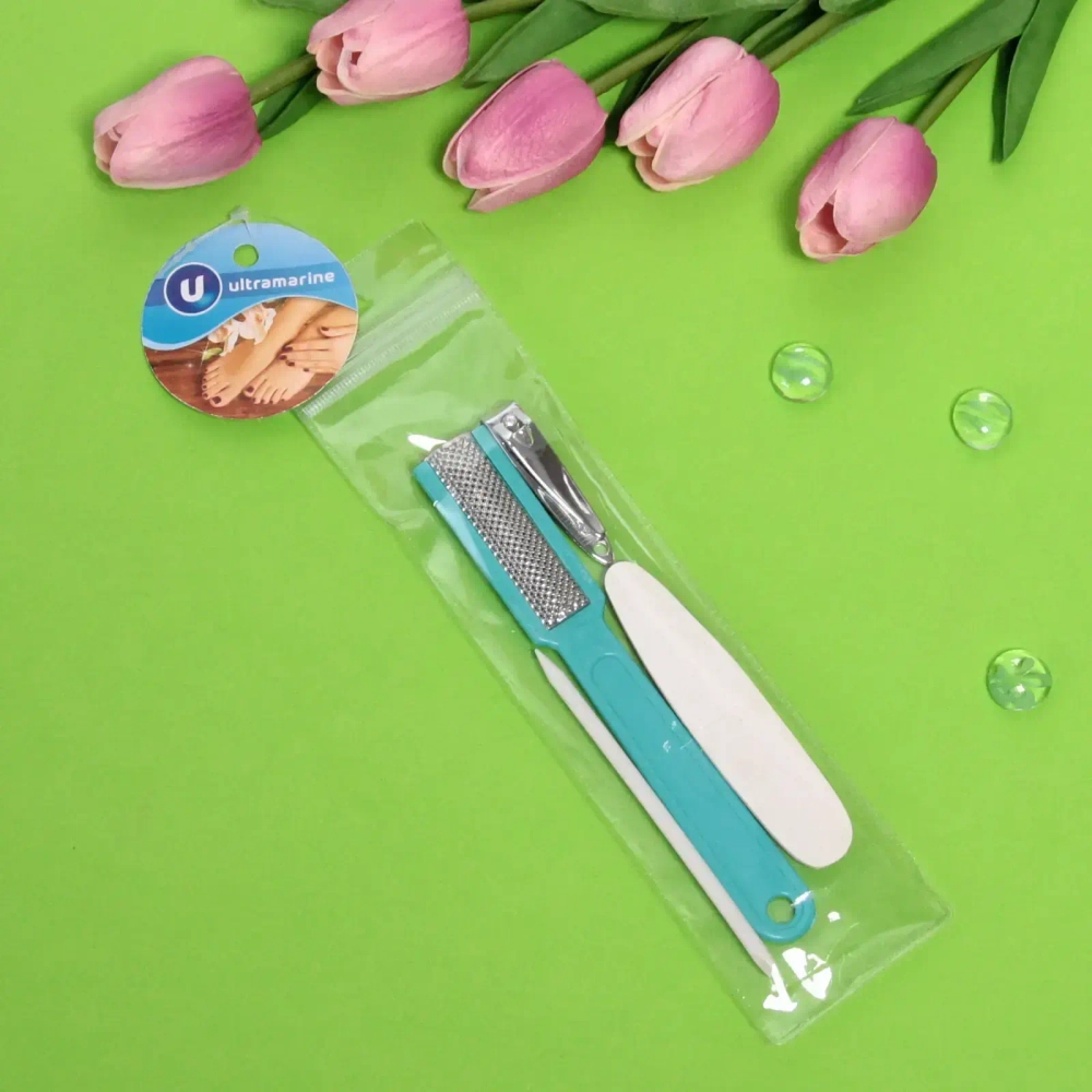 Набор для маникюра и педикюра «Ультрамарин» в косметичке, 4 предмета (терка, кусачки, пилка и палочка), 27*8см