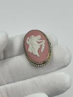 Брошь Wedgwood розовая