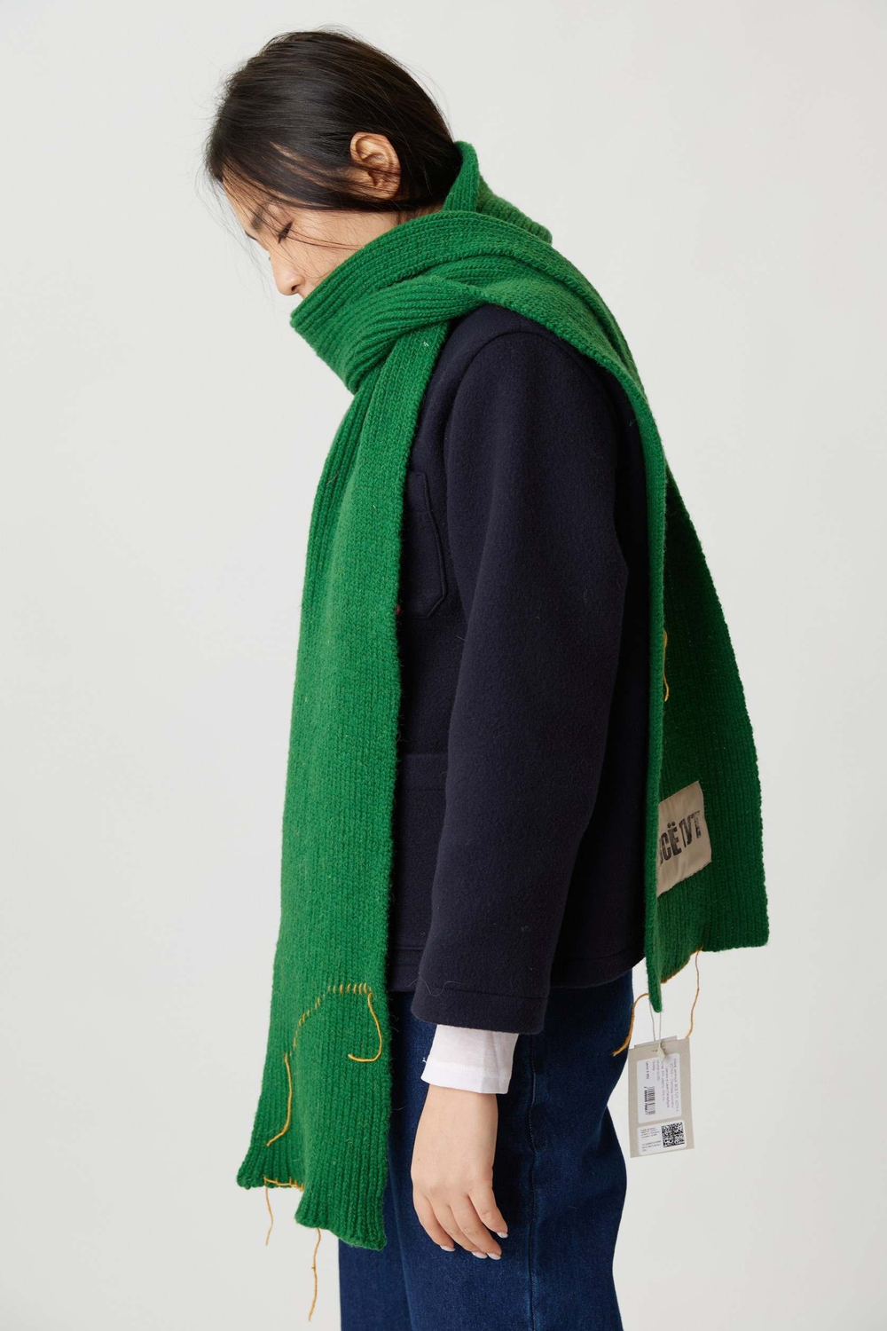 Шарф зелёный "ВСЁ ТУТ" УСТА К УСТАМ + "Полторы комнаты"