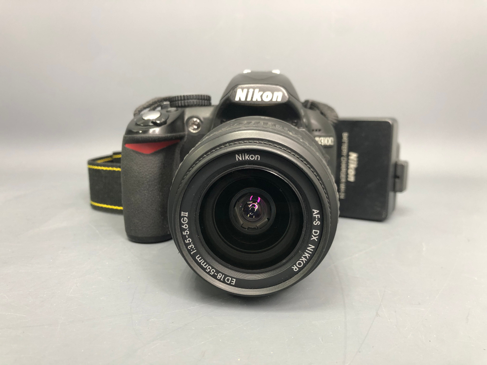 Nikon D3100 kit 18-55mm 3.5-5.6G II ( 8.900 кадров)