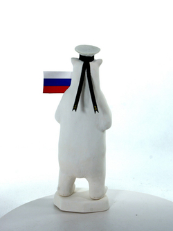 Сувенир Белый медведь на льдине с флажком в бескозырке