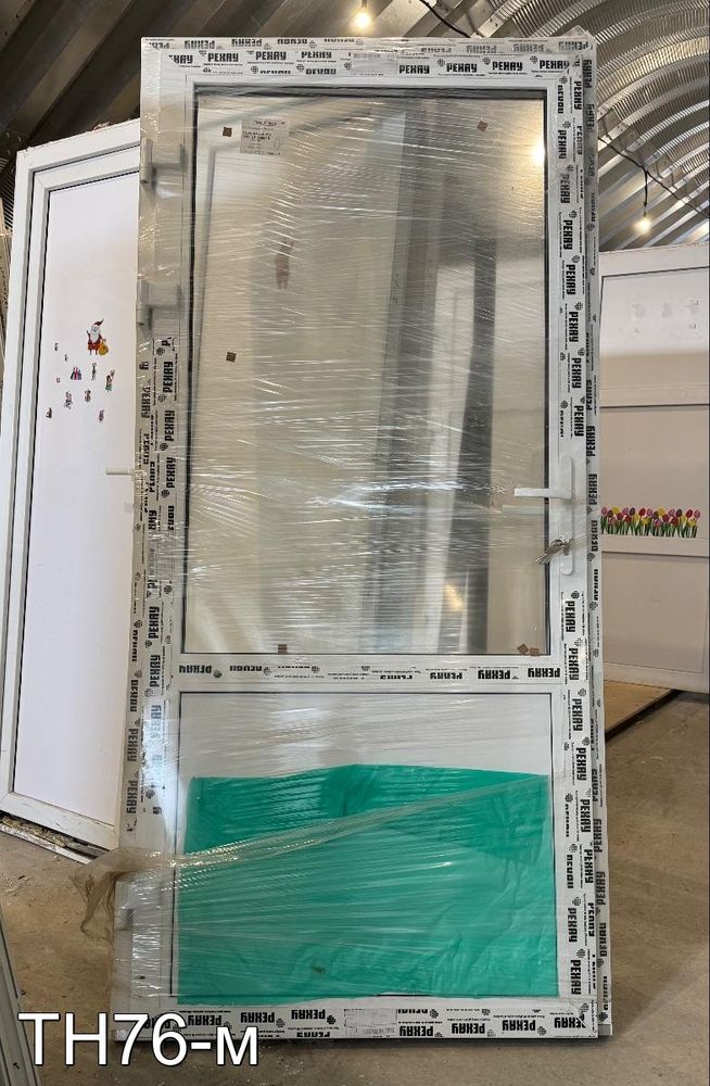 Пластиковая дверь 2040(в) х 960(ш) лев сэнд РЕХАУ новая