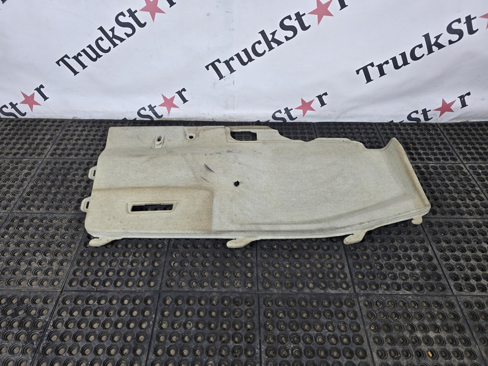 Обшивка салона правая