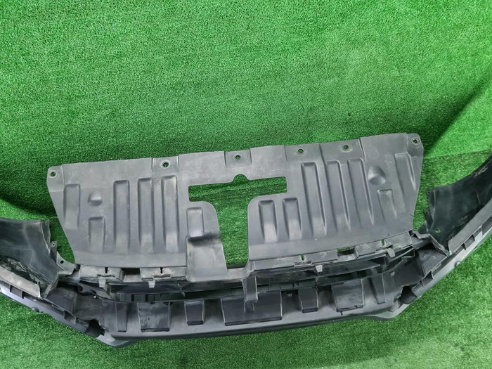 Бампер передний Lada Vesta (2015-н.в.) Cross