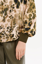 23415 Блузка женская (зеленый принт)