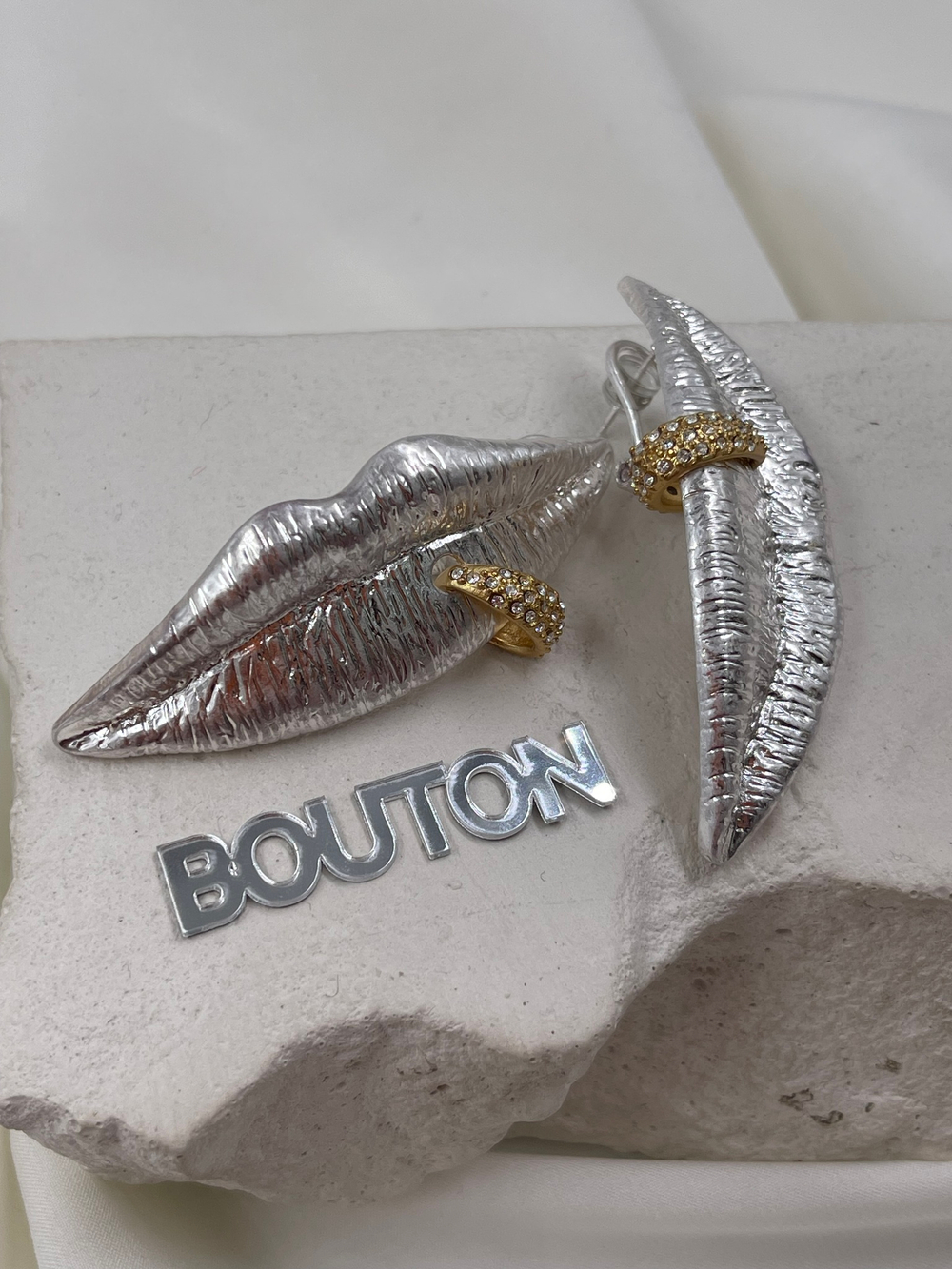 Серьги серебряные губы Скиап.