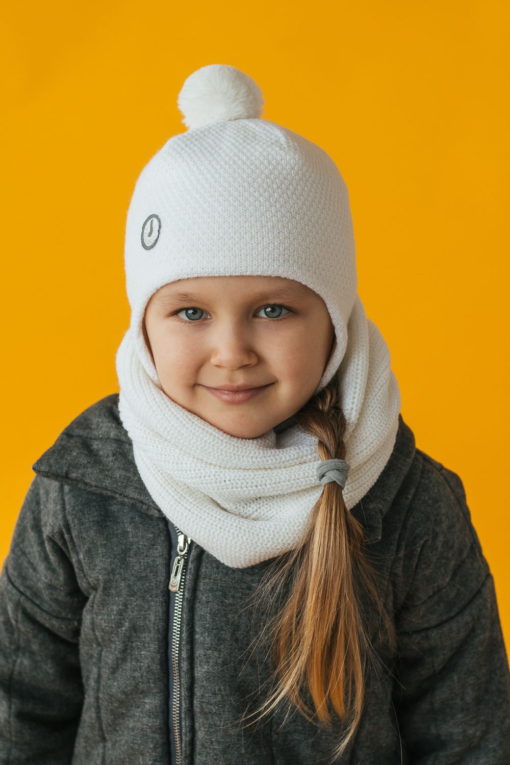 Комплект Шапка вязаная + снуд (Молочный) БУБА