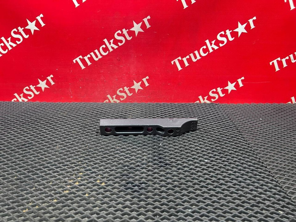 Проставка кронштейна кабины