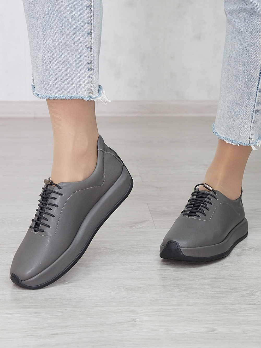 Кроссовки женские демисезонные