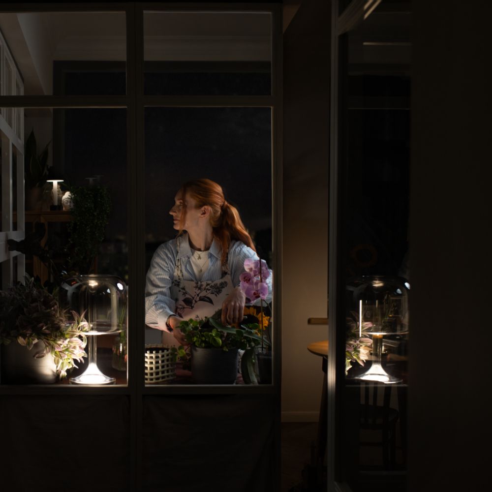 Настольный светильник Maytoni MOD286TL-L8B3K