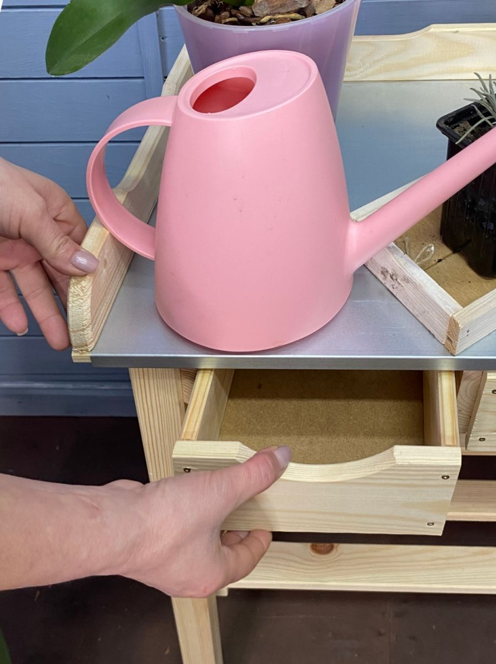 Стол садовый для пересадки рассады и цветов