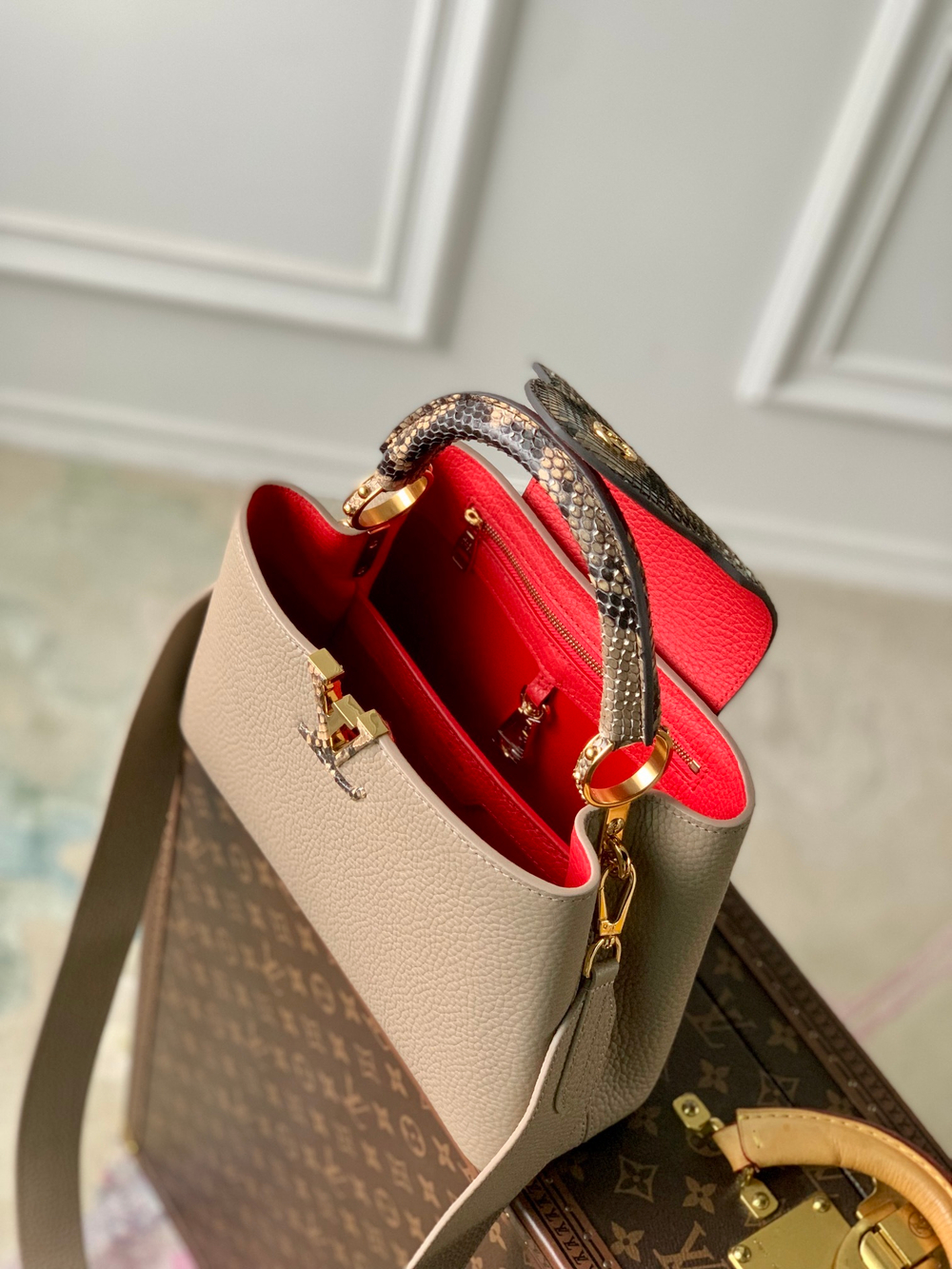 Louis Vuitton Capucines BB