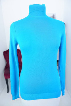 Водолазка oodji в ярком красивом оттенке 42 размер