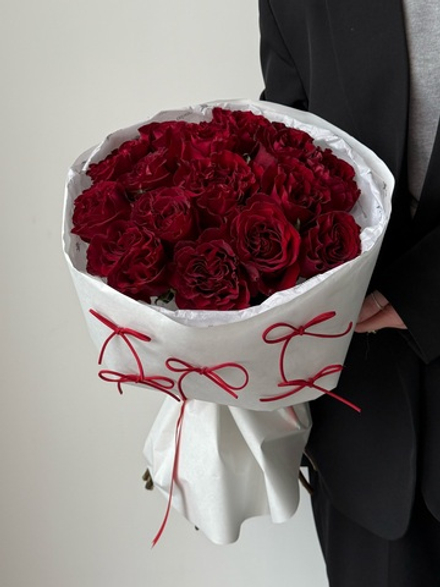 Моно букет из пионовидной розы ХЕРТС 15 шт