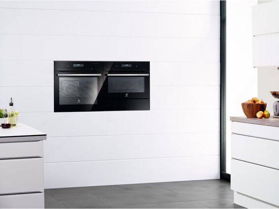Электрический духовой шкаф Electrolux EVY 6800 ZOZ
