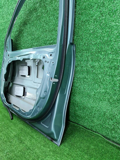 Дверь передняя правая Mercedes E W214 (2023-н.в.)