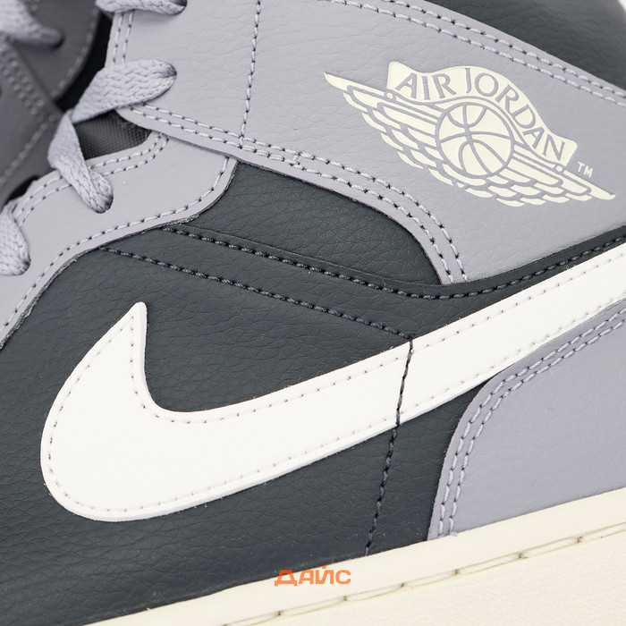 Кроссовки Jordan 1 Mid 