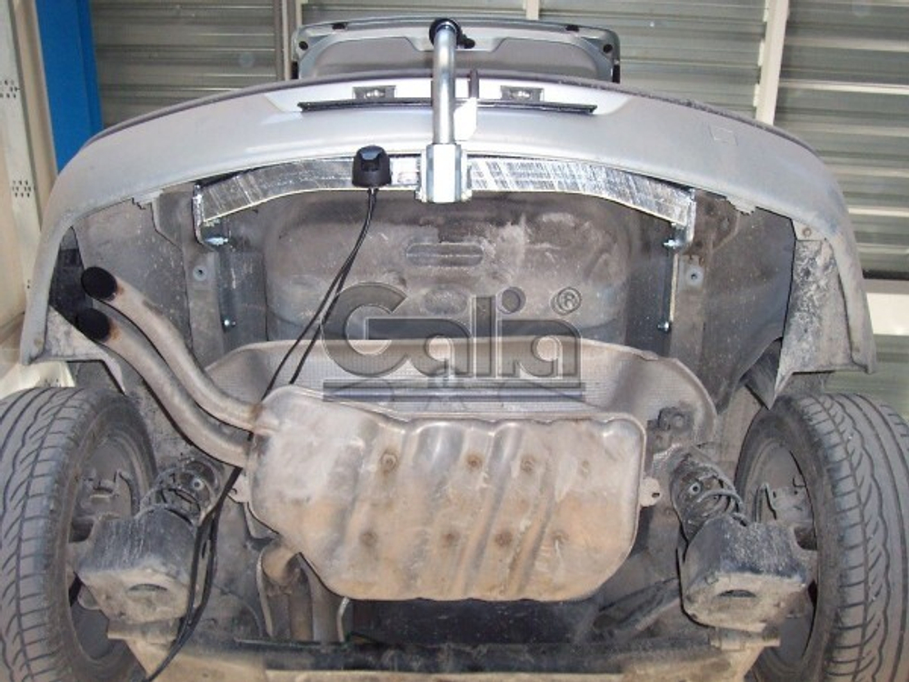 Фаркоп оцинкованный Galia R070A для Renault Laguna II лифтбек 2001-2008(паспорт и сертификат в комплекте)(без электрики)