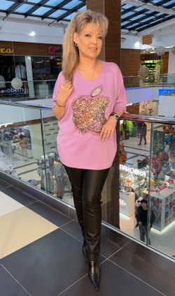 Яркий блузон-туника с жемчужным изображением "яблока"