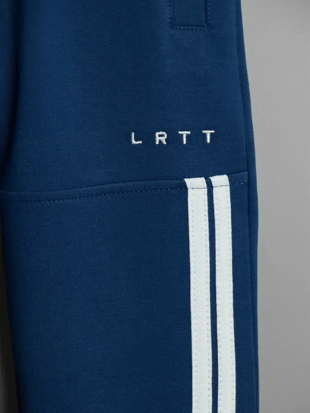 Брюки для мальчика на осень