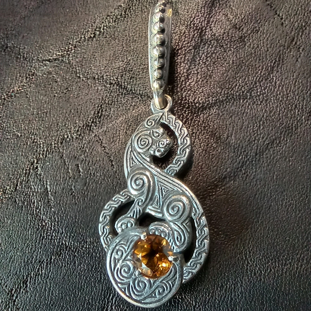 Подвеска. Кошки Фрейи