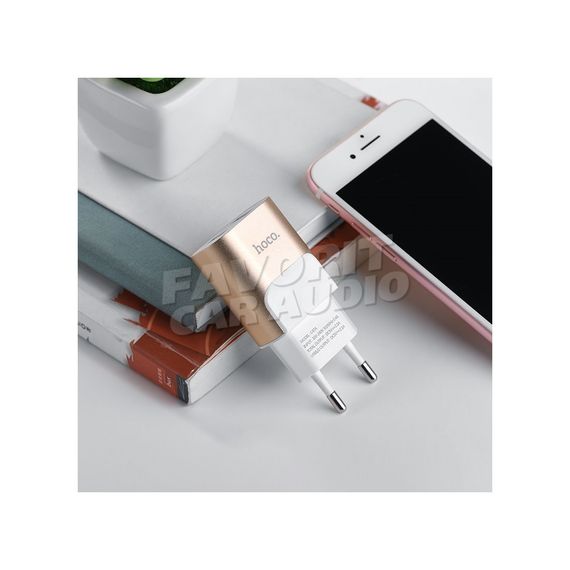 СЗУ 2 USB HOCO C47A 2400mA пластик золотой